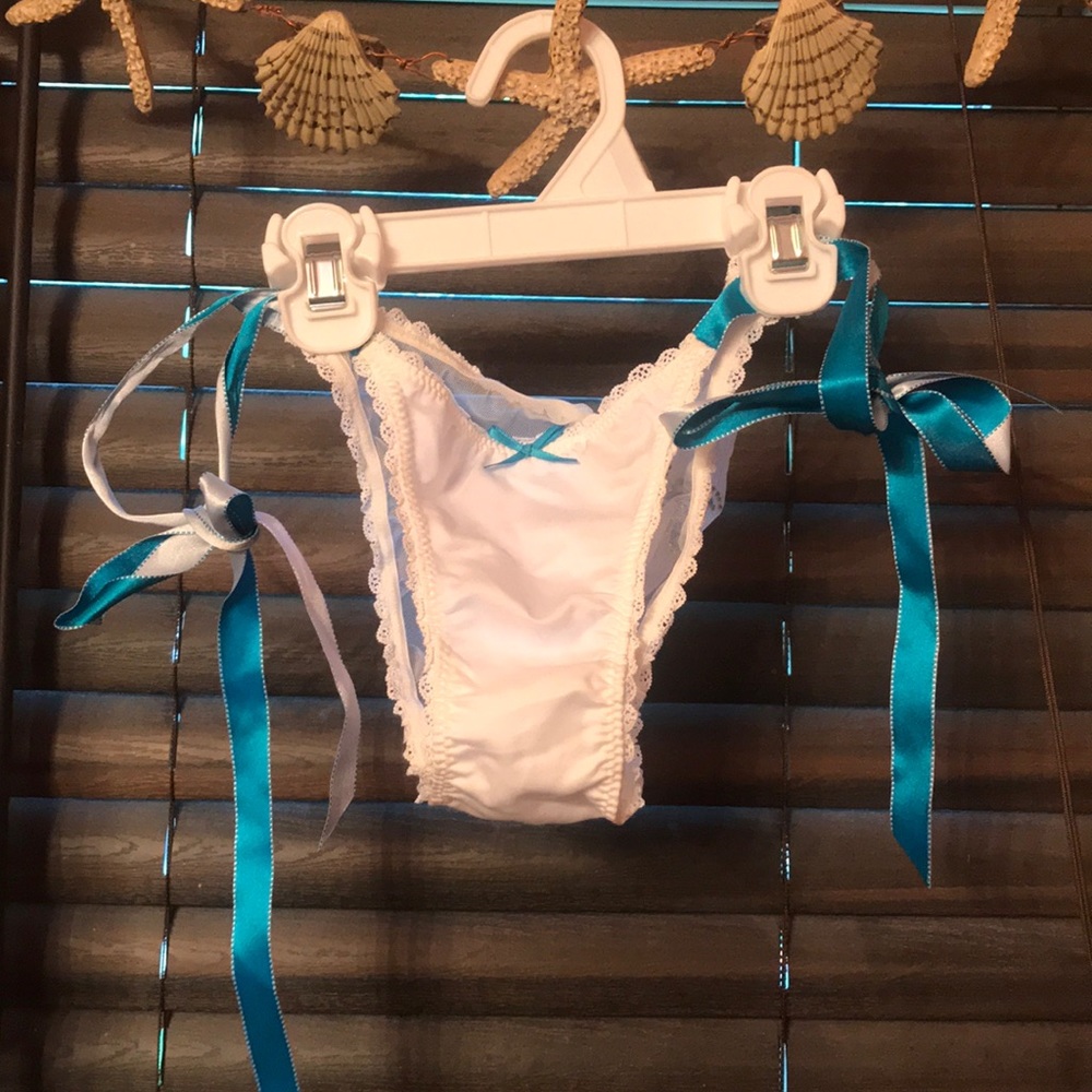 Victoria’s Secret Bridal Panties 💍